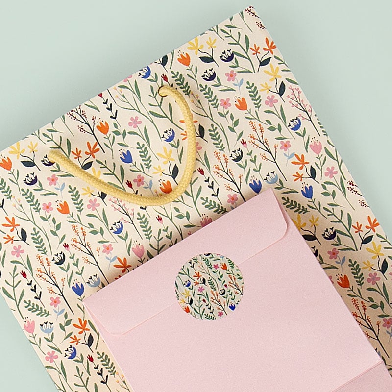 Garden & Garden Black