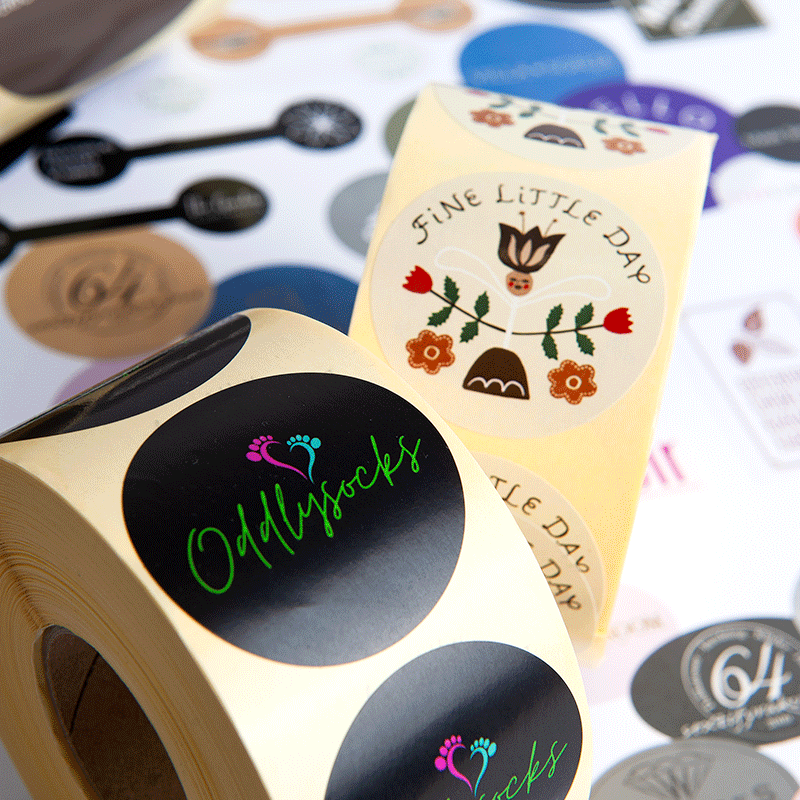 Etiketter med eget tryck