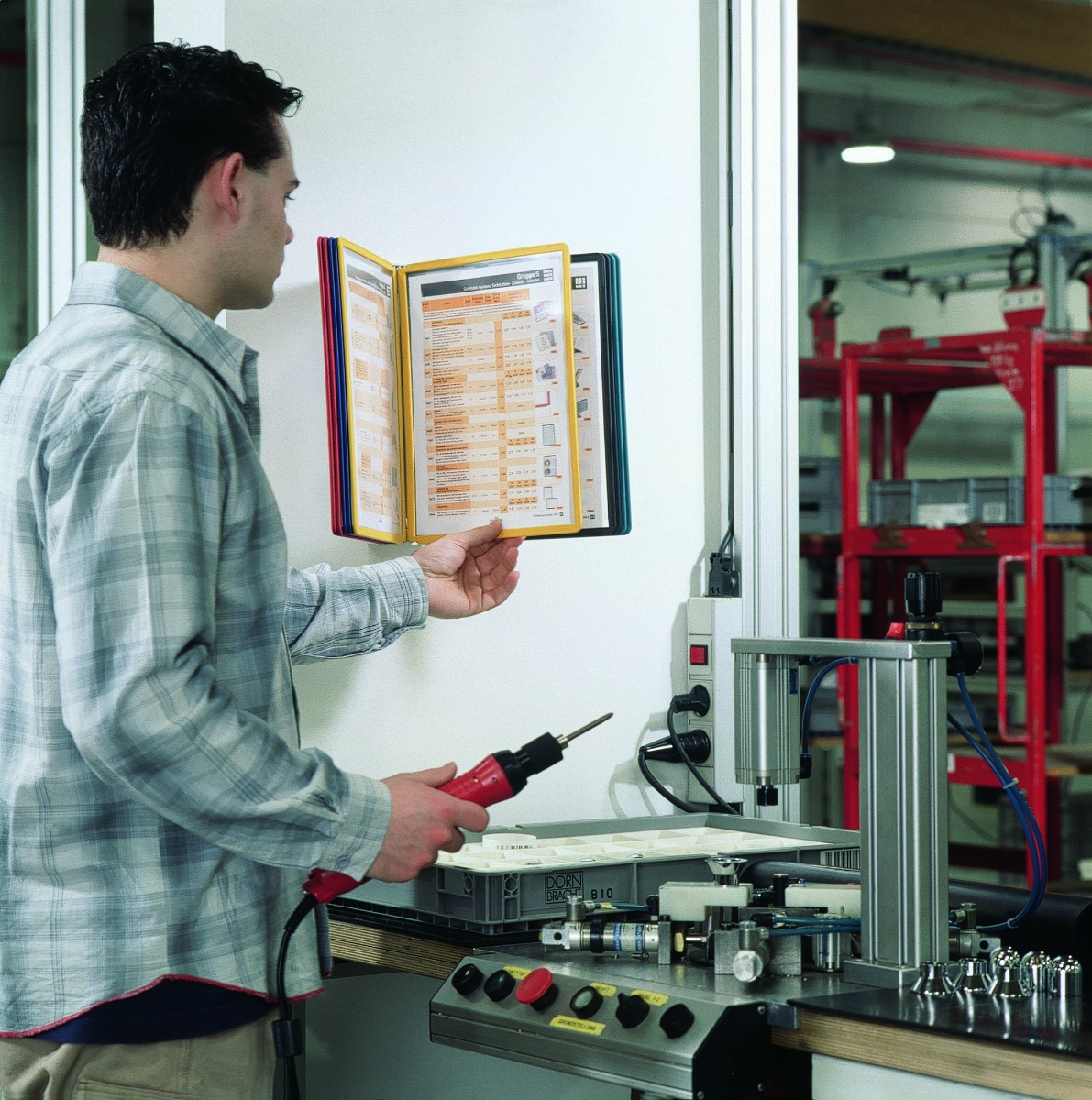 Väggställ VARIO 10 - 3