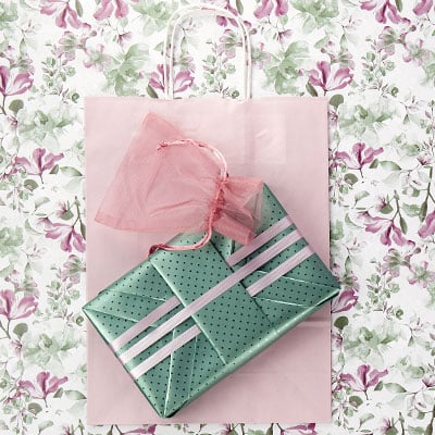 Presentpapper Enya - 3