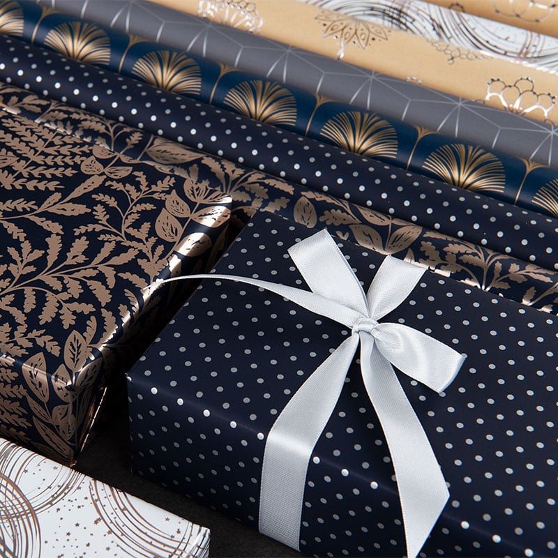 Presentpapper Dark Silver Dots - 2