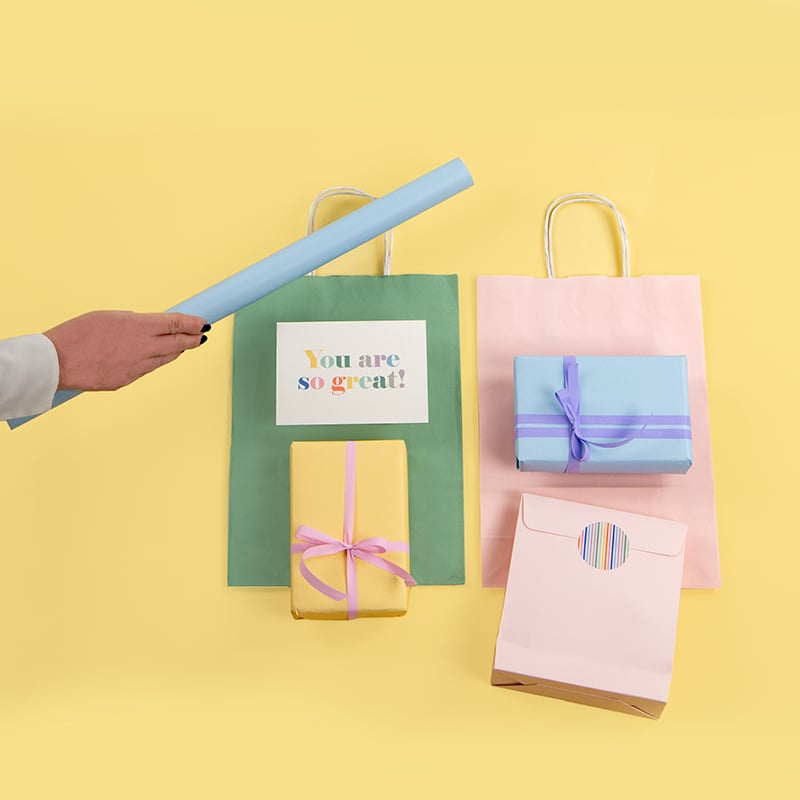 Presentpåse rosa kraft med tejpflik - 3