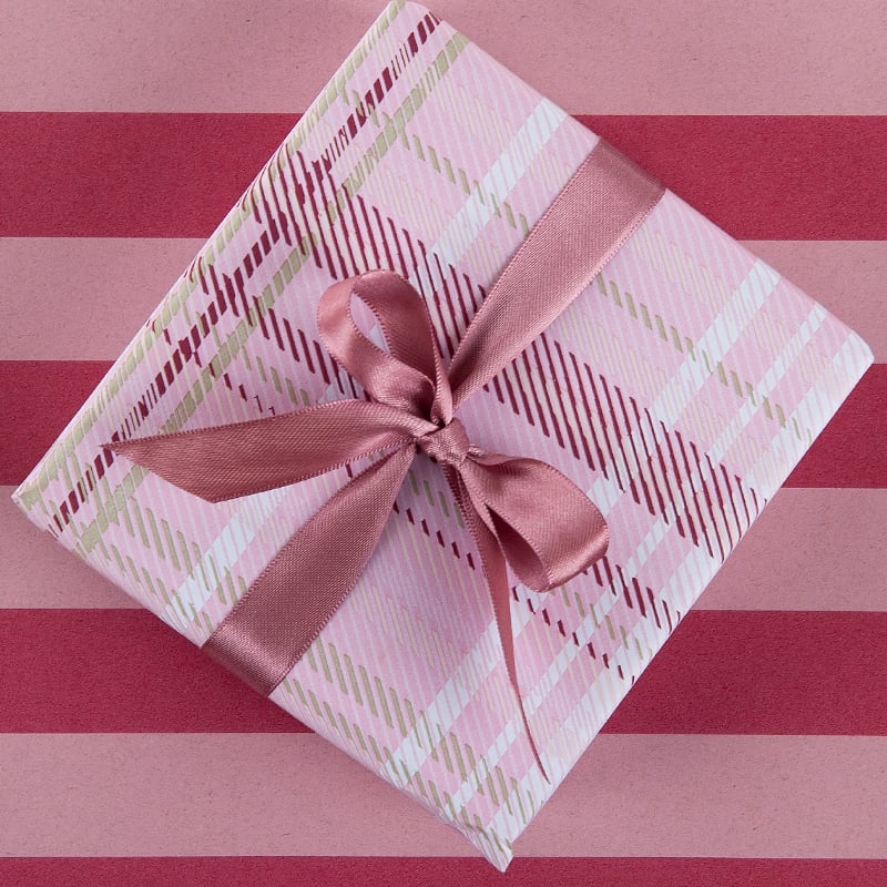 Presentpapper Tartan Rosa - 3