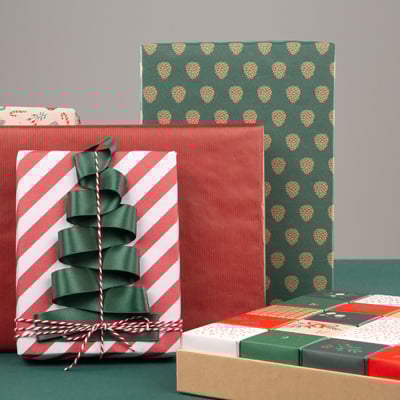 Presentpapper Mörkröd