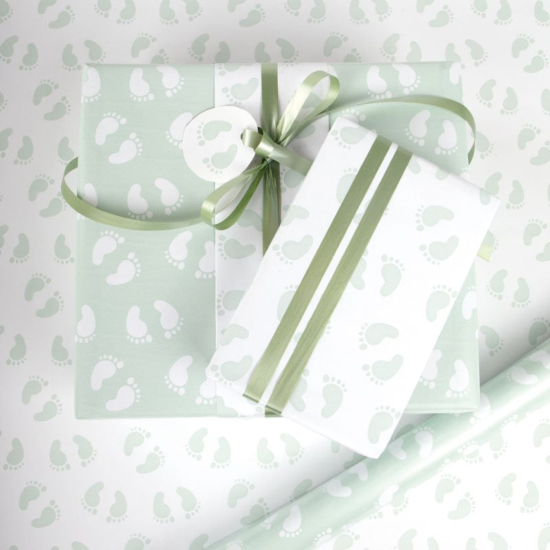 Presentpapper Baby Feets dubbels.